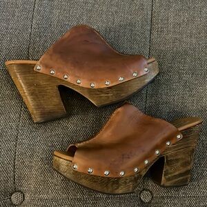 Kork-Ease Deanna Studded Open Toe Platform Mule Clog Size 9 Leather